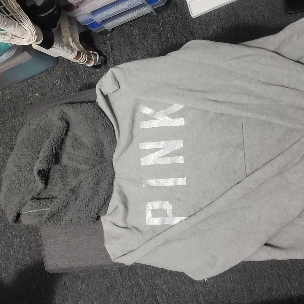 Vs pink hoodie with teddy hood